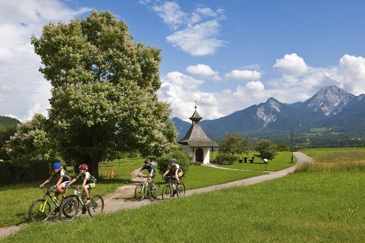 Hotel Schoenruh Drobollach am Faakersee Εξωτερικό φωτογραφία